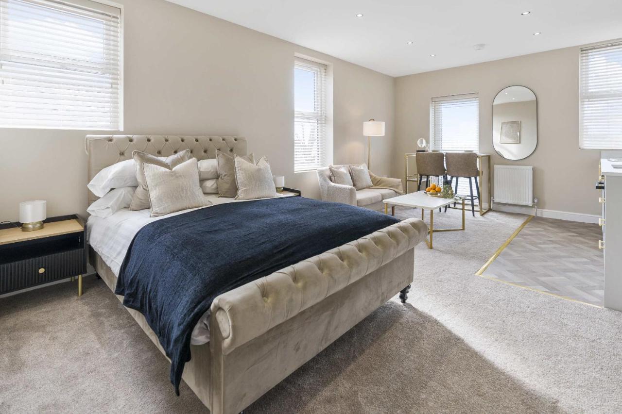 The Park Road Suites By Stamp Sa بلاكبول الغرفة الصورة
