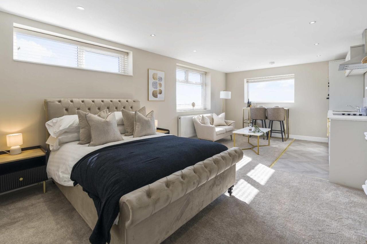 The Park Road Suites By Stamp Sa بلاكبول الغرفة الصورة